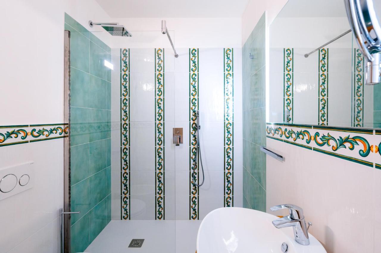 Beb Palazzo Mancini Bed & Breakfast Минори Екстериор снимка