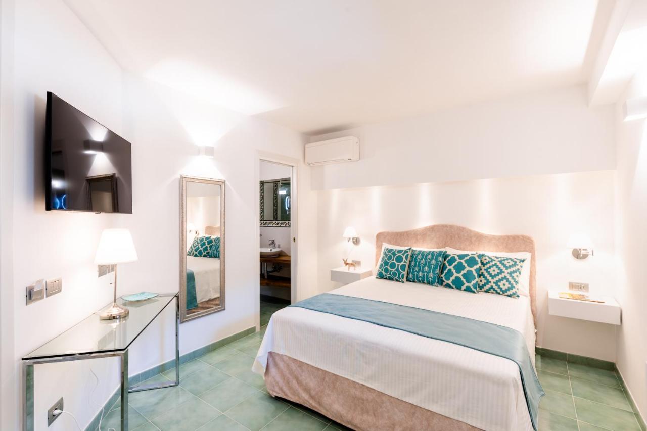 Beb Palazzo Mancini Bed & Breakfast Минори Екстериор снимка