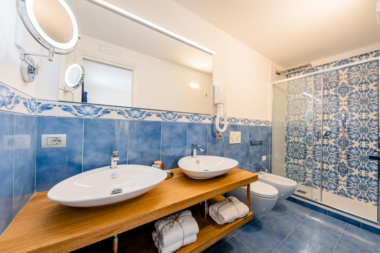 Beb Palazzo Mancini Bed & Breakfast Минори Екстериор снимка